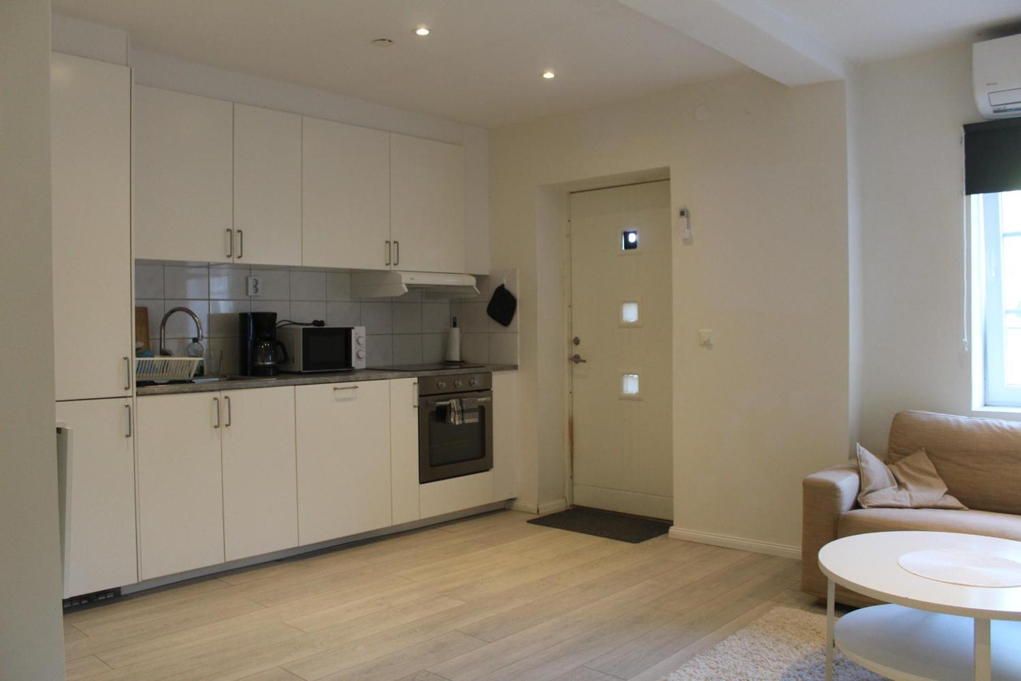 Cozy City Stay Steps From The Beach & Transit Abbekas Exterior photo
